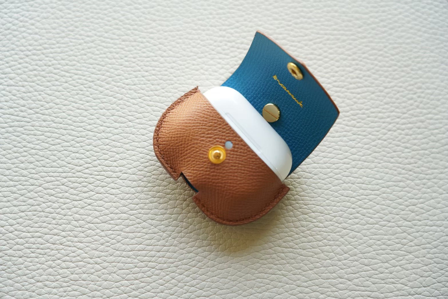 AirPods case “Nuts” -ナッツ-