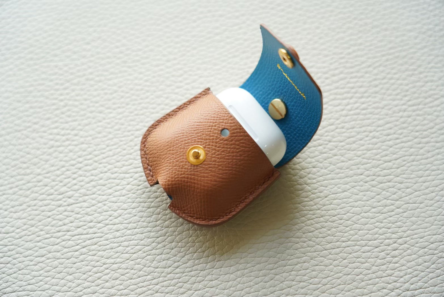 AirPods case “Nuts” -ナッツ-