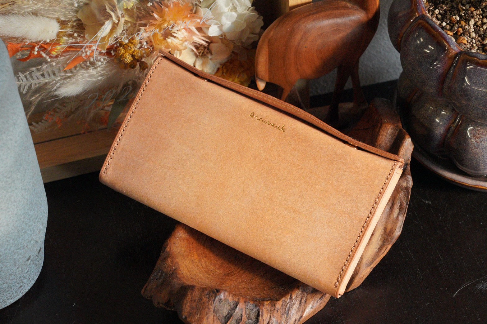 ほぼ新品⭐︎大人気！　アルカヌーク　レガシー　長財布　チョコブラウン　B品 ロングウォレット “legacy” -レガシー-【マルゴー】 – Arcaneuk