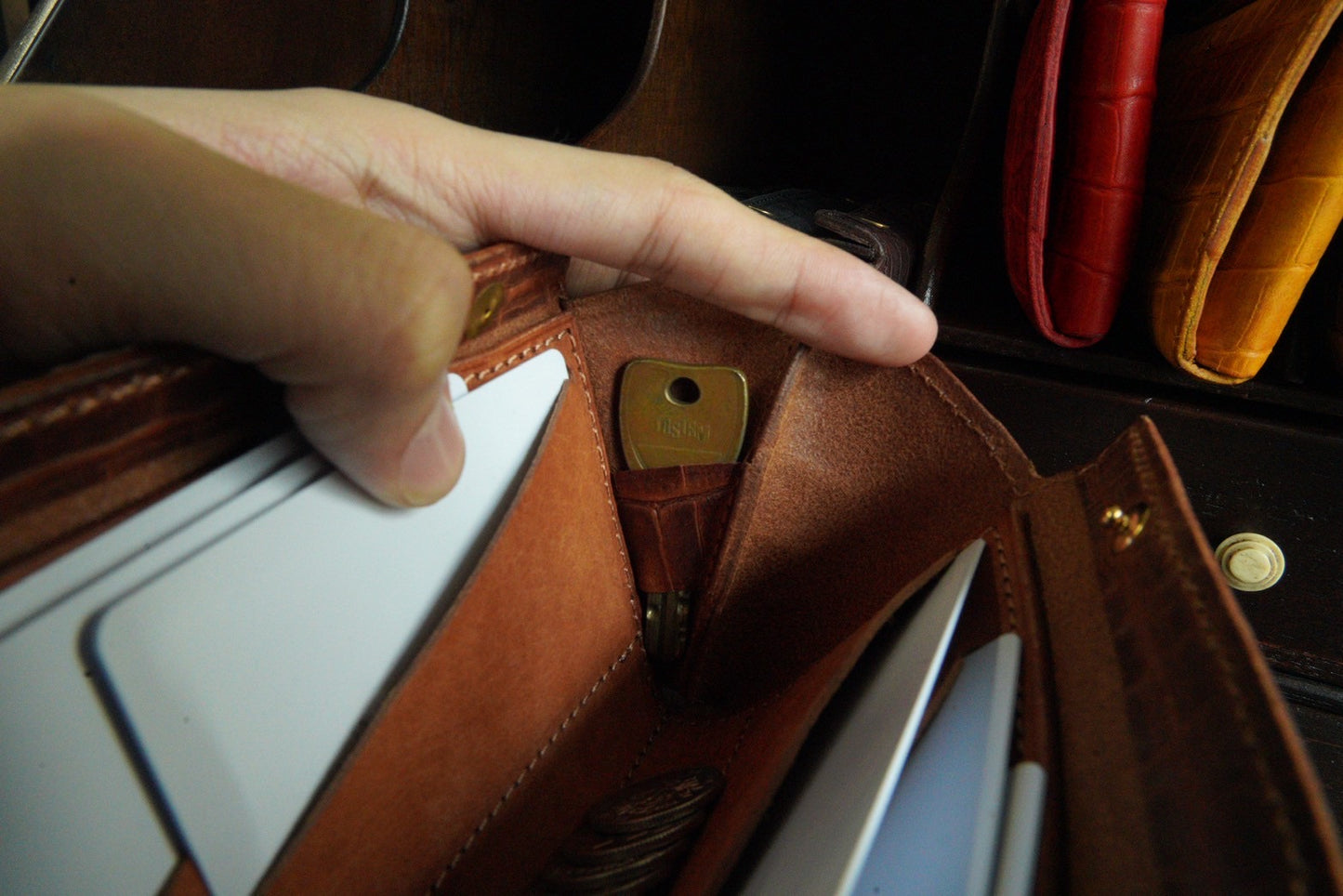 コンパクトウォレット　“legacy” - レガシー -【クロコダイル型押し】