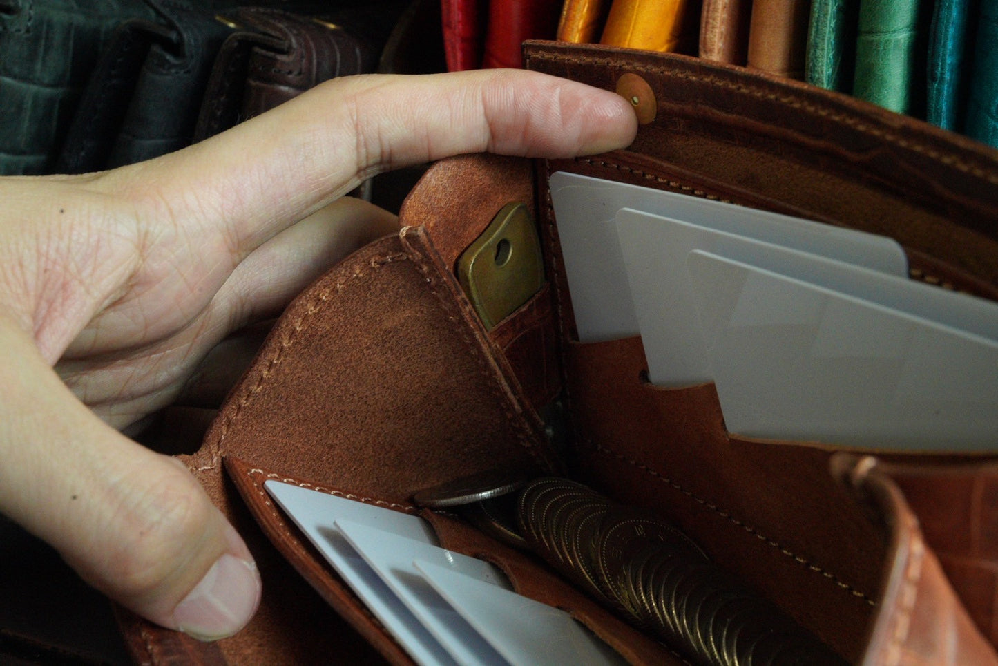 コンパクトウォレット　“legacy” - レガシー -【クロコダイル型押し】