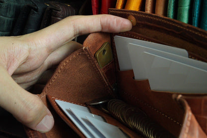 コンパクトウォレット　“legacy” - レガシー -【クロコダイル型押し】